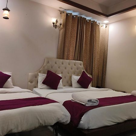 Hotel Agra Grande By Goyal Hoteliers Buitenkant foto