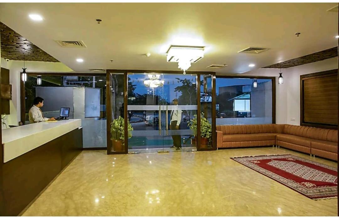 Hotel Agra Grande By Goyal Hoteliers Buitenkant foto