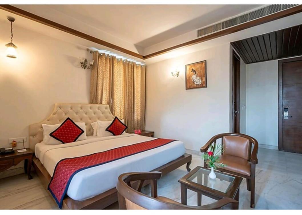 Hotel Agra Grande By Goyal Hoteliers Buitenkant foto