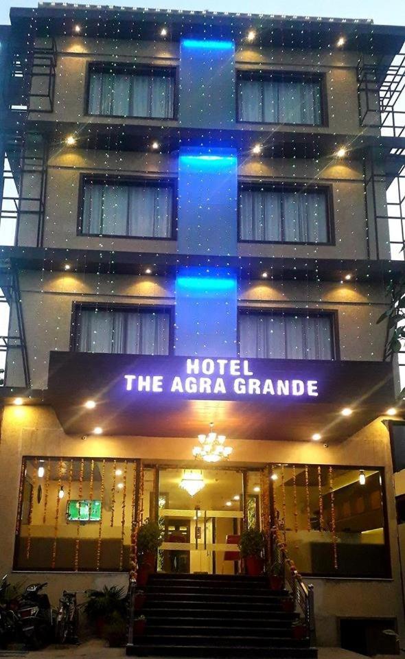 Hotel Agra Grande By Goyal Hoteliers Buitenkant foto